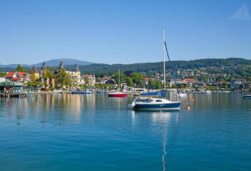 هتل Restaurant Veldener Traumschiff Direkt Am See In 2min Im Zentrum