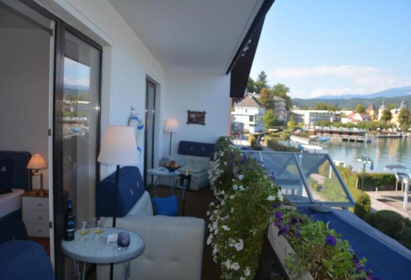 هتل Restaurant Veldener Traumschiff Direkt Am See In 2min Im Zentrum