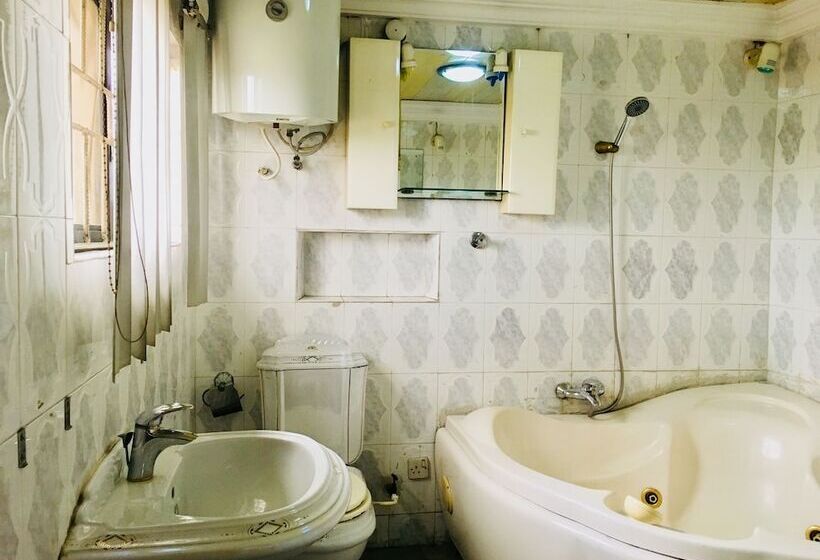 هتل Dalian Guest House