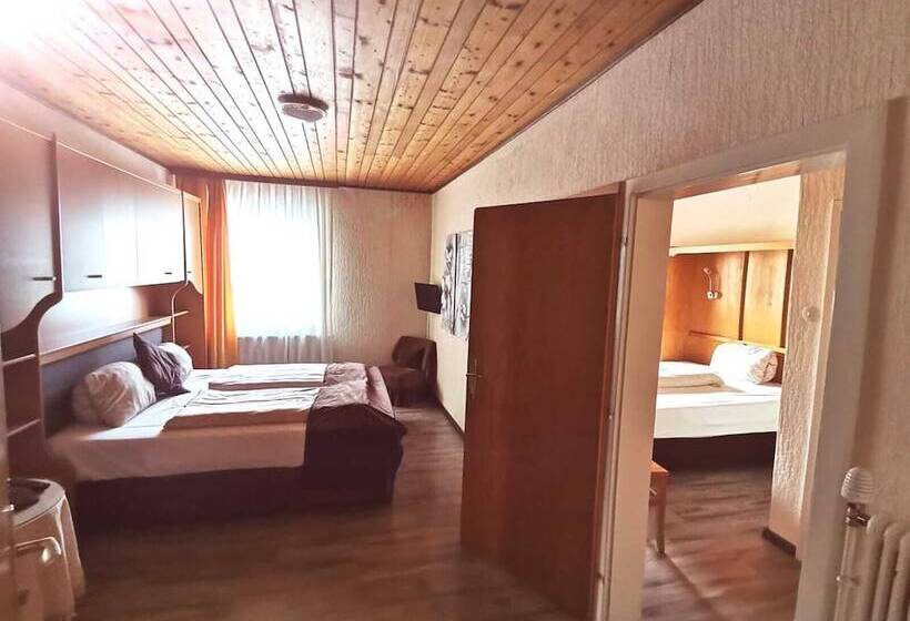 Отель Landgasthof Stranachwirt