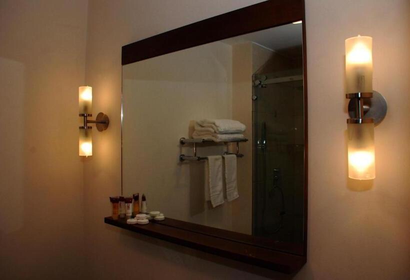 هتل Herdmanston Lodge