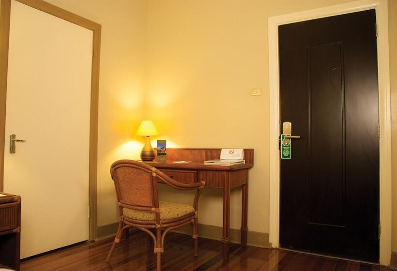 هتل Herdmanston Lodge