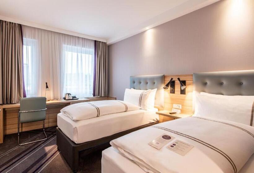 هتل Premier Inn Hannover City University