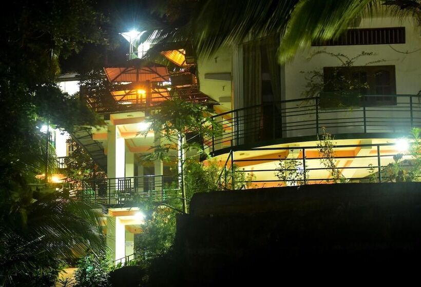 فندق Rainforest Lodge