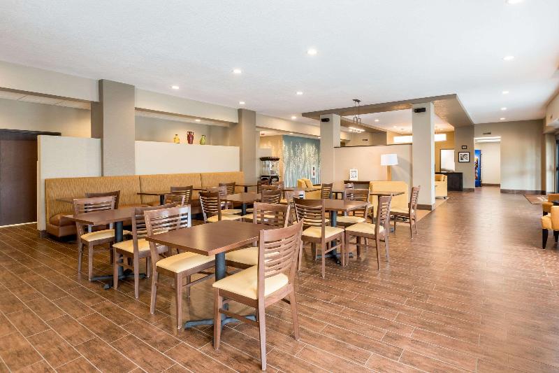 هتل Sleep Inn & Suites West Des Moines Near Jordan Creek