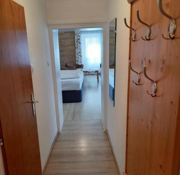 Отель Landgasthof Stranachwirt