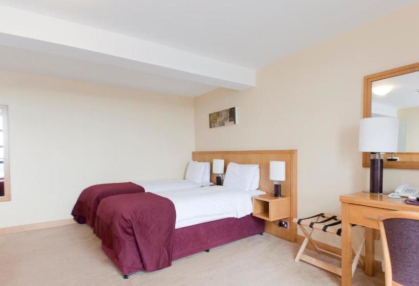 فندق Upton Court