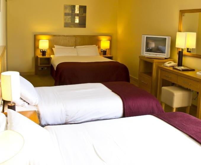 فندق Upton Court