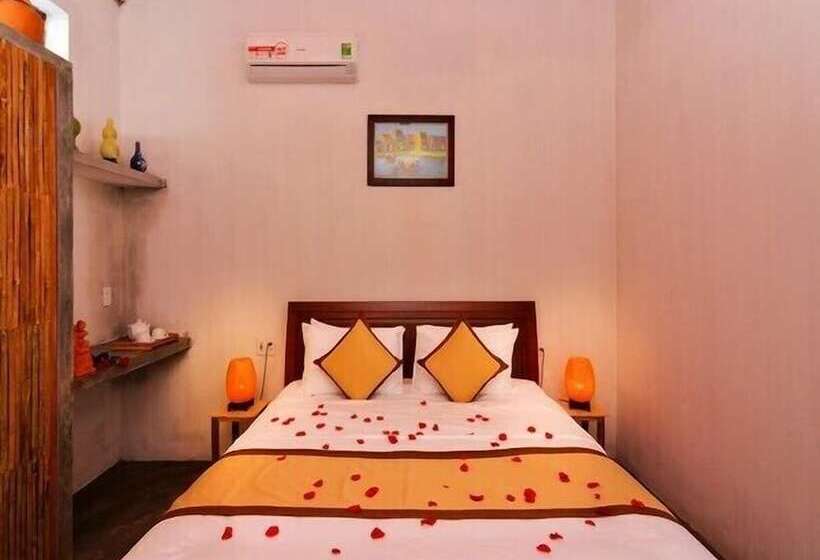 هتل Local Beach Homestay