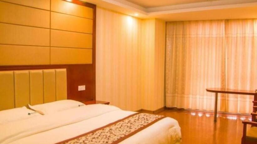 Отель Greentree Inn Chuzhou City Quanjiao County High Speed Italy Trade City Business