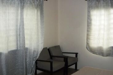 تختخواب و صبحانه Eden Lodge