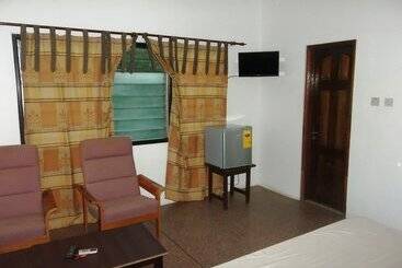 تختخواب و صبحانه Eden Lodge