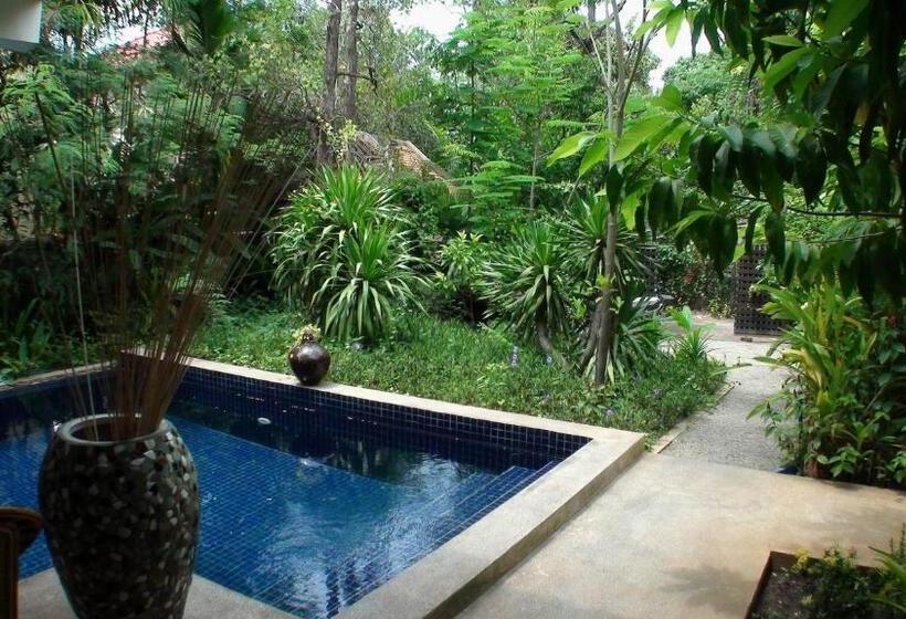 تختخواب و صبحانه Enkosa 4 Bedroom Wooden Luxury House