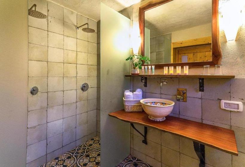 مبيت وإفطار Helios Luxury Suites