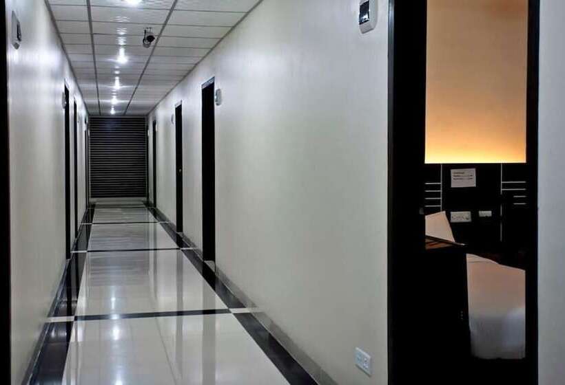 هتل Holy Gate