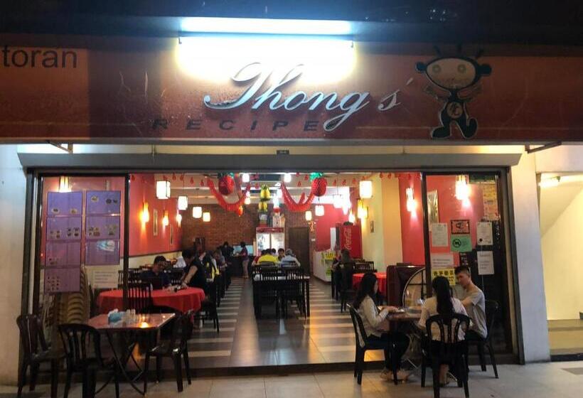 هاستل Escapade Prison Suites Petaling Jaya
