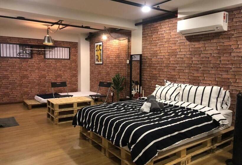 هاستل Escapade Prison Suites Petaling Jaya