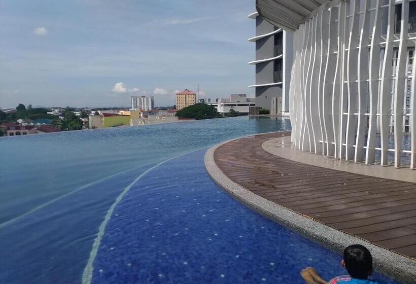 Golden Troika Kota Bharu   2 Bedrooms