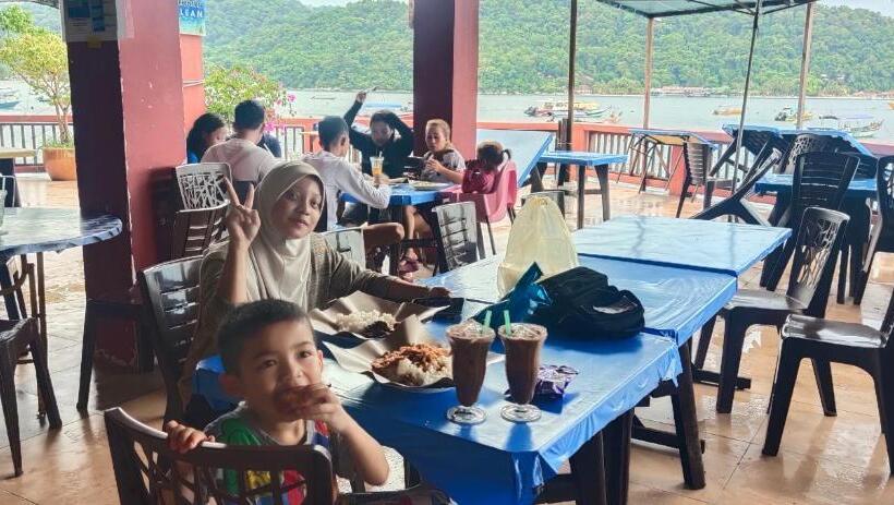 هتل Perhentian Hazipah