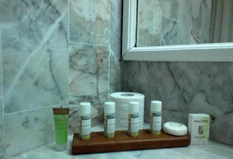 هتل Yatu Lau Lagoon Resort Fiji