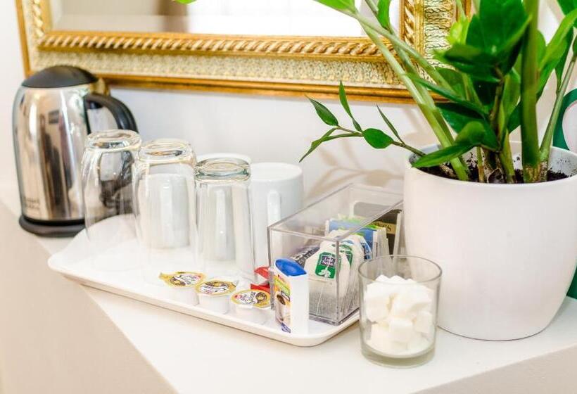 تختخواب و صبحانه Anabelle Bed And Budapest