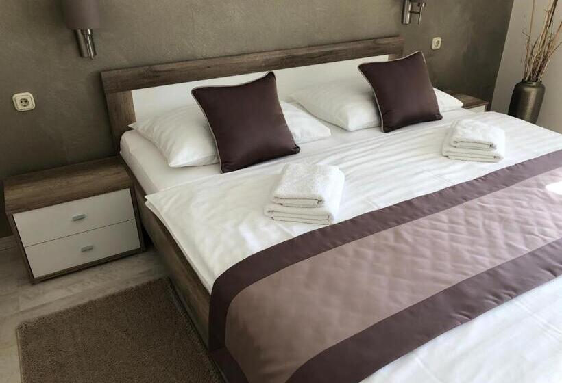 ベッドアンドブレックファースト Judit Vendégház