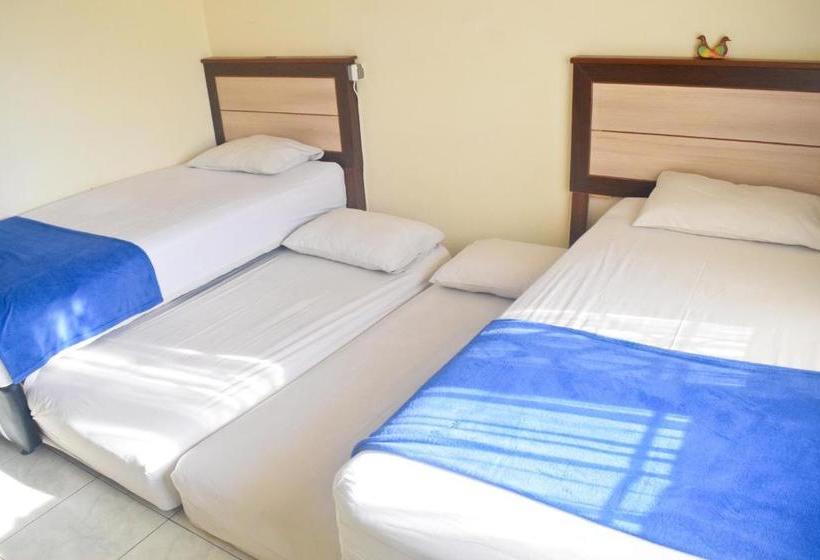 هتل Cabin  Sutomo