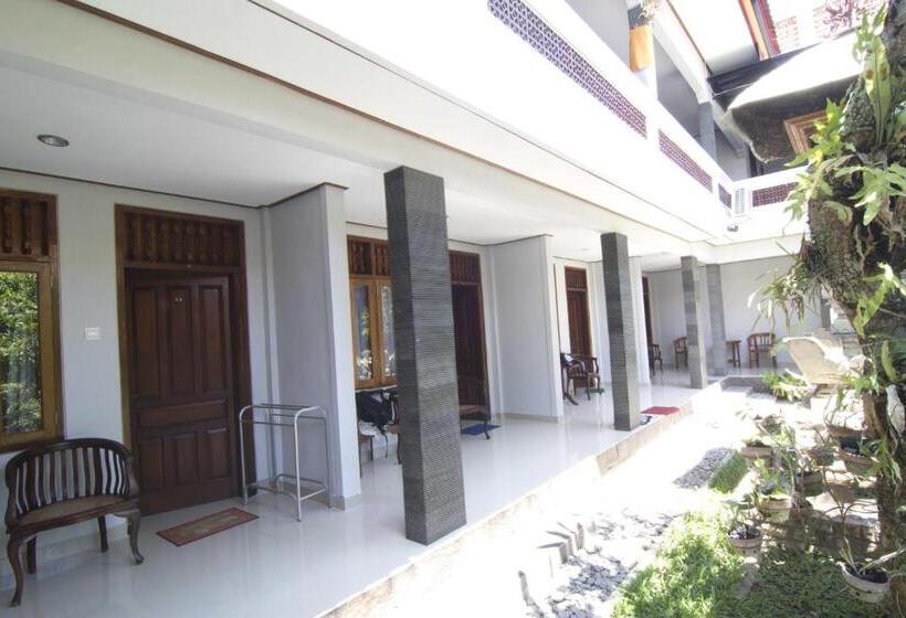 Отель Agung And Sue Watering Hole I