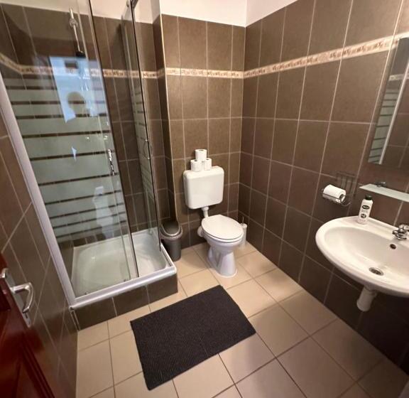 ホテル Boni Családi Wellness