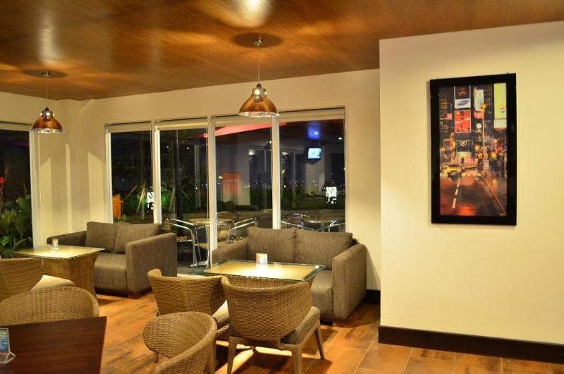 Emersia Hotel And Resort