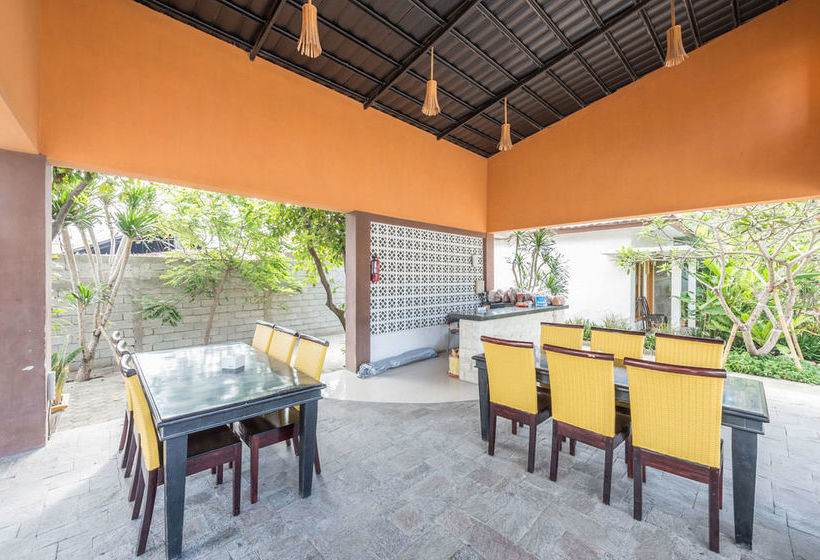 فندق Kampoeng Nelayan Resto And Villa