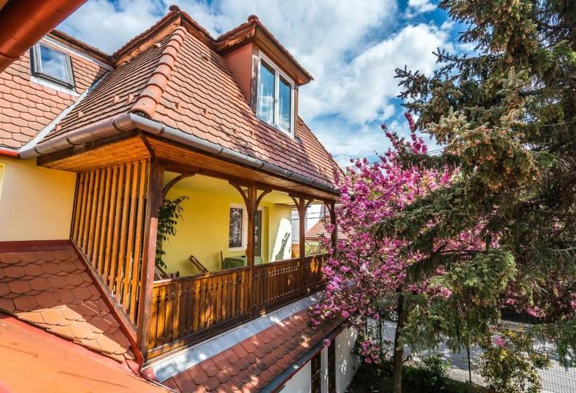 ホテル Szent Kristóf Panzió