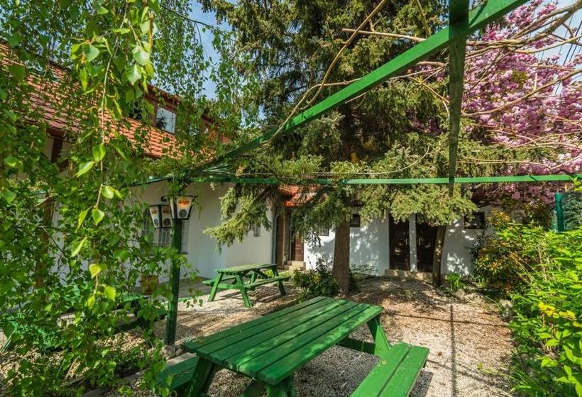 ホテル Szent Kristóf Panzió