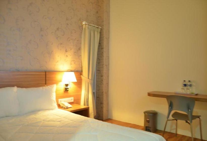 هتل Tanjung Karang