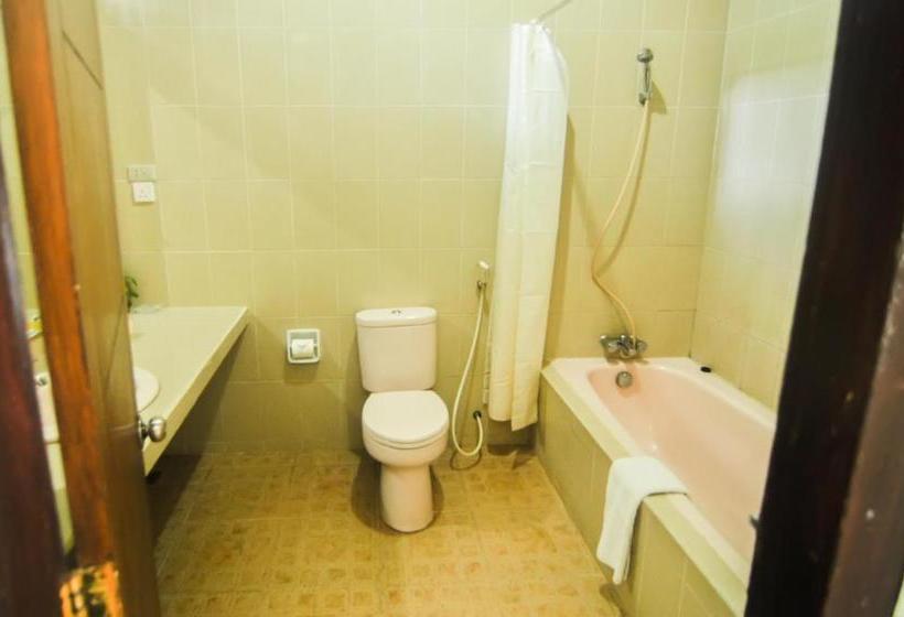 هتل Tanjung Pesona Beach Resort & Spa