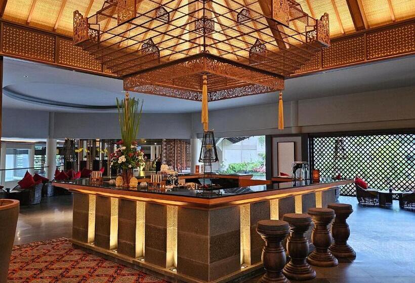 هتل The Singhasari Resort Batu