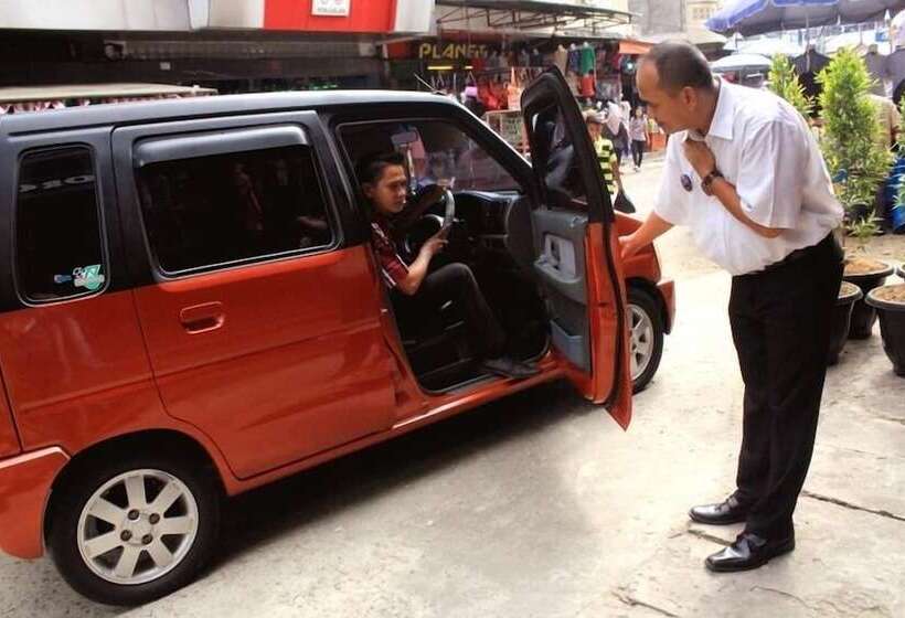 استراحتگاه Grand Malioboro