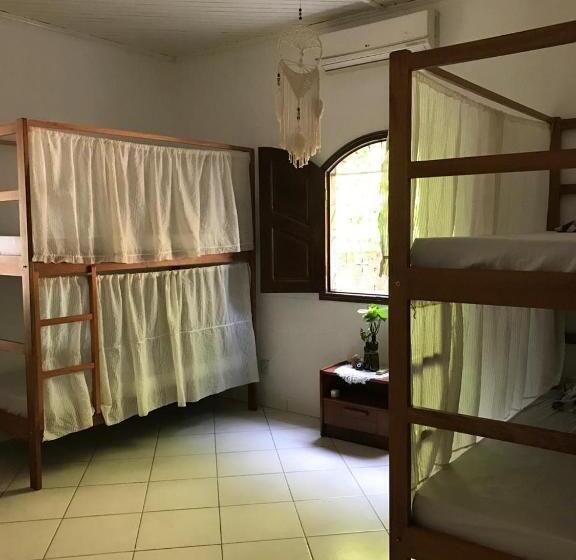 Aquiri Hostel