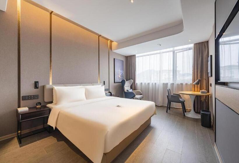 Atour Hotel Zhoushan Dinghai