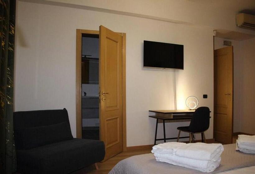 تختخواب و صبحانه Il Pontefice Luxury