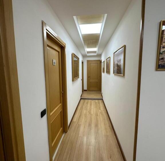 تختخواب و صبحانه Il Pontefice Luxury