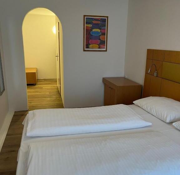 City Hotel Post 22