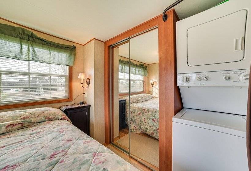 Alanson Home W/ Grill: 23 Mi To Mackinaw Island