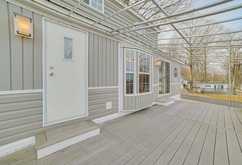 Alanson Home W/ Grill: 23 Mi To Mackinaw Island