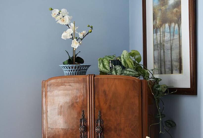 ベッドアンドブレックファースト The Trott House Inn