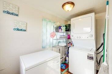 Cozy East Helena House W/ Deck + Private Yard!