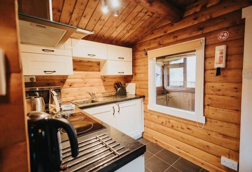 Cozy Hideway In Rural Mid Wales