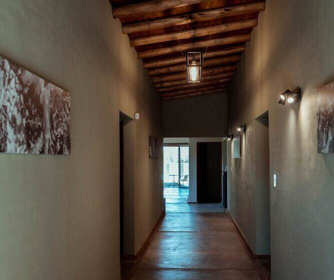 فندق فئة نجمة واحدة Posada Bonarda