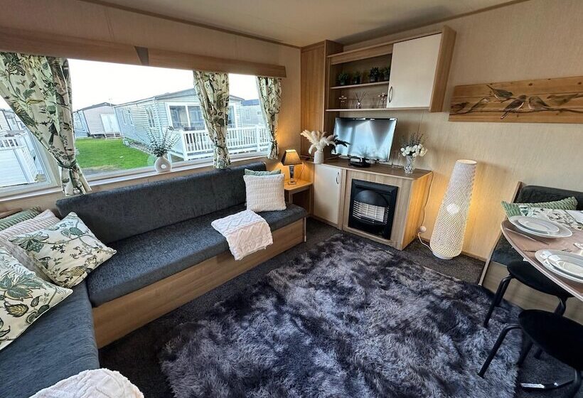 هتل Beautiful 3 Bedroomed Lodge In Mablethorpe