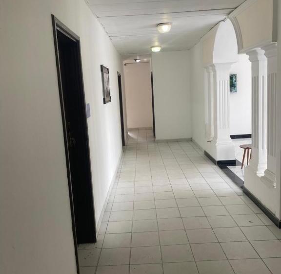هتل Hôtel Rotana
